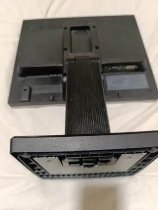 Monitor LG Flatron Plata