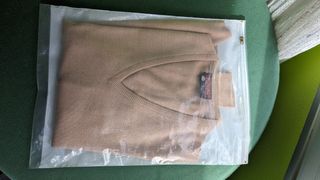 Jersey Pangolin cuello en pico - pura Lana Virgen