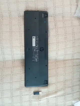 Teclado Inalámbrico HP Negro