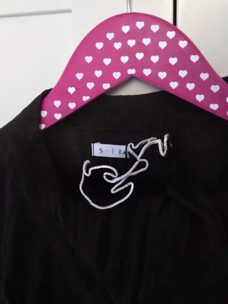 Camisa negra volantes talla S