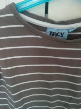 Camiseta de rayas NKY