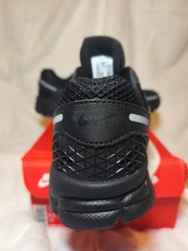 Nike Zoom Vomero 5 Zapatillas Talla 43