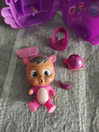 Bebé Llorón con Casita y Accesorios