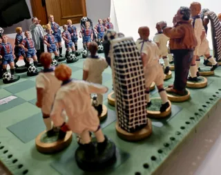 Collector’s Chess Set Real Madrid vs FC Barcelona