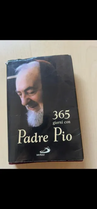 Libro 365 giorni con padre pio