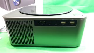 Proyector Ultimea 1080p Auto Focus Apollo p40