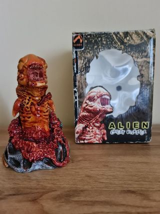 Alien Chestburster Figure 1:1