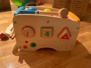 Xilófono madera con martillo y bolas