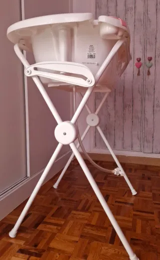 Bañera bebé rosa con termómetro