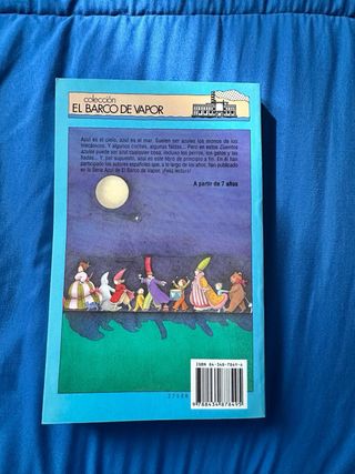 Cuentos azules (El Barco De Vapor) (Spanish Edi...