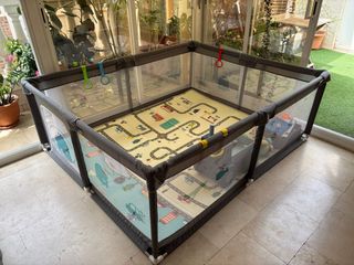 Parque infantil en muy buen estado