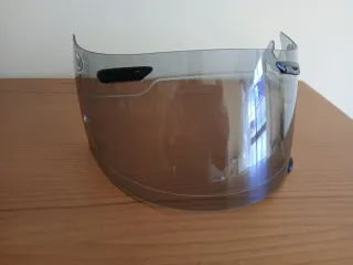 Viseira Arai SAI Light Smoke