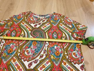 Lote 2 camisetas Zara T. M patchwork y paisley