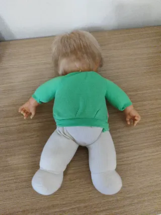 Muñeco llorón vintage de bb.