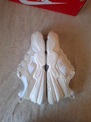 Zapatillas Nike Tech Hera