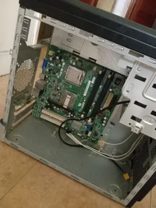 Lote de 4 PCs de oficina (Acer, Dell, Asus)