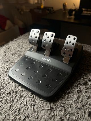 Volante Logitech G29 con Pedales + caja PERFECTO