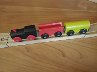 Circuito de trenes de madera