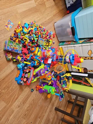 Lote de figuras Superzings variadas