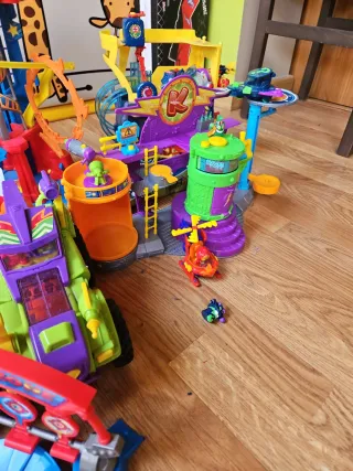 Lote de figuras Superzings variadas