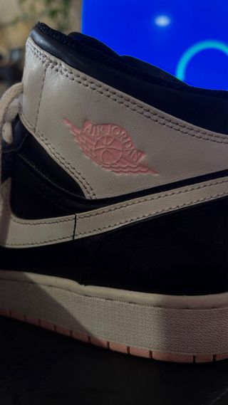 Air Jordan 1 Mid (GS) Negro/Rosa