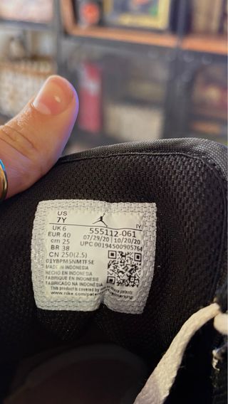 Air Jordan 1 Mid (GS) Negro/Rosa