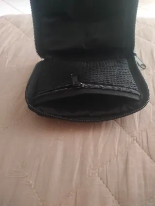 Coppia custodie nere con zip