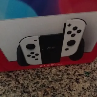 Nintendo Switch OLED Blanca y Negra