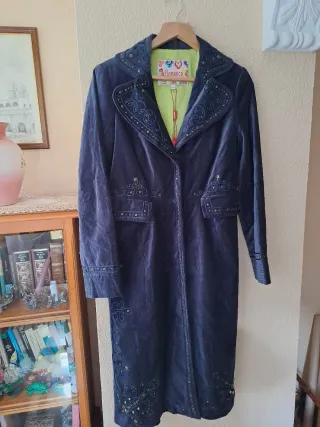 Abrigo Terciopelo Flamenco con Etiqueta