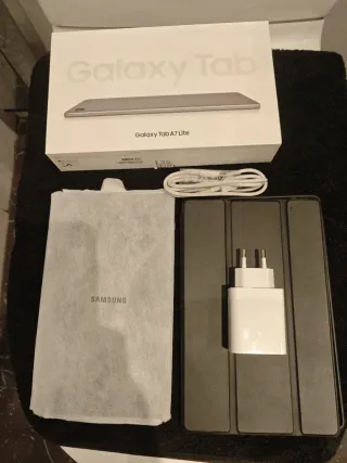 Samsung Galaxy Tab A7 Lite + Regalo
