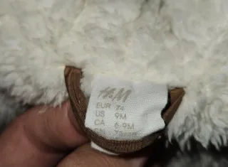 Mono de bebé marrón