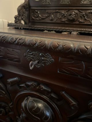 Baúl de madera maciza siglo XV