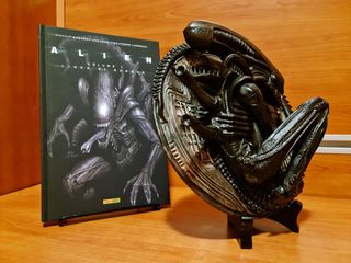 Alien Palisades wall plaque