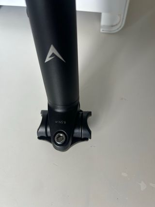 Tija sillín Velomann Negra