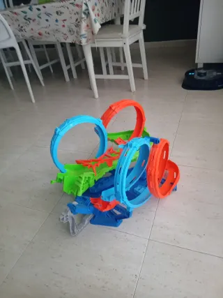 Hot Wheels 4 Loopings Colisión