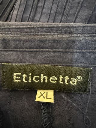 Camicia donna blu navy con ricami floreali