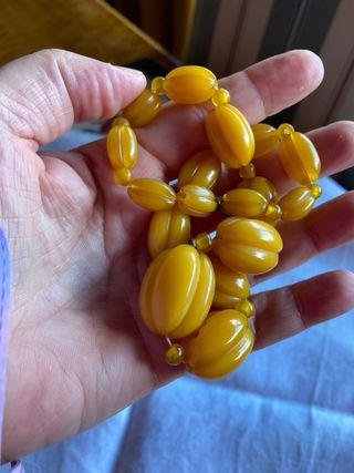 Collar antiguo de baquelita