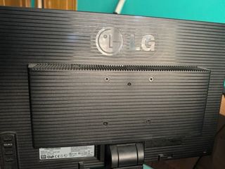Monitor LG Flatron Wide Plata
