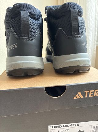 Stivali Adidas Terrex Mid Gore-Tex K Taglia 32