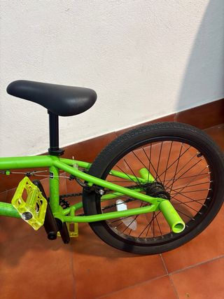 Bicicleta BMX Verde