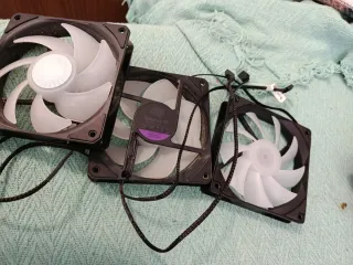 Pack 3 Ventiladores ARGB PRO Cooler Master