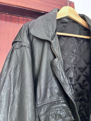 Chaqueta de piel vintage negra