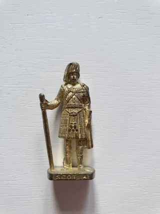 Soldatino Metallo Dorato Scot 4 Kinder Vintage