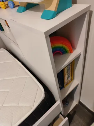 Cama juvenil 90cm + Somier + Colchón.