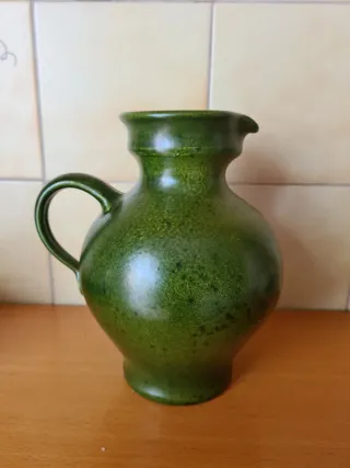 Brocca in ceramica verde Wilhelm Kagel