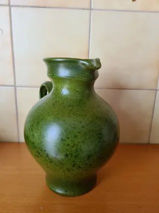 Brocca in ceramica verde Wilhelm Kagel