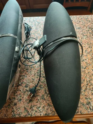 Altavoces B&W Negros Zeppelin