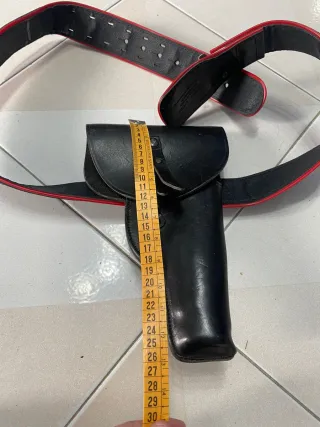 Fondina in pelle nera con cintura