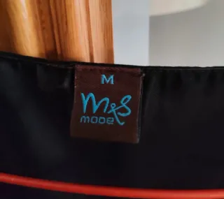 Vestido de fiesta negro y beige