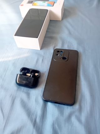 Redmi 10C + funda + auriculares inalámbricos